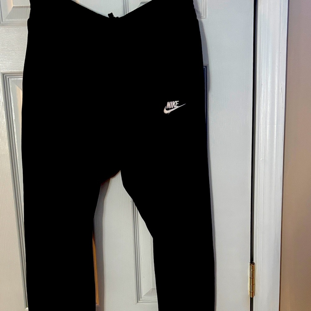 Nike mens Black jogger Sweatpants